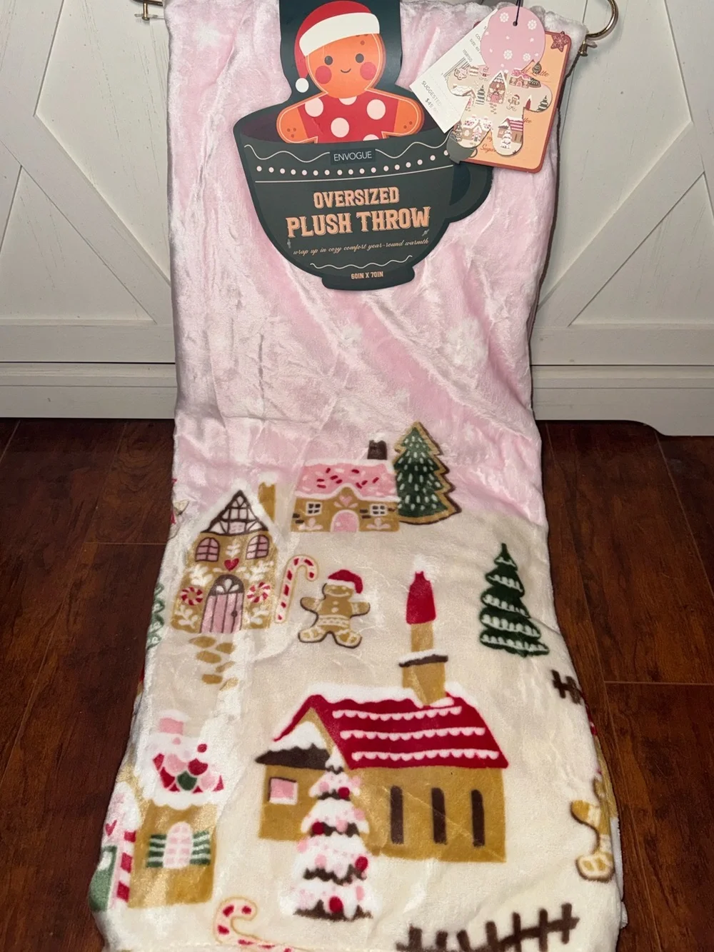 Envogue Pink Holiday Christmas Village Plush Throw Blanket